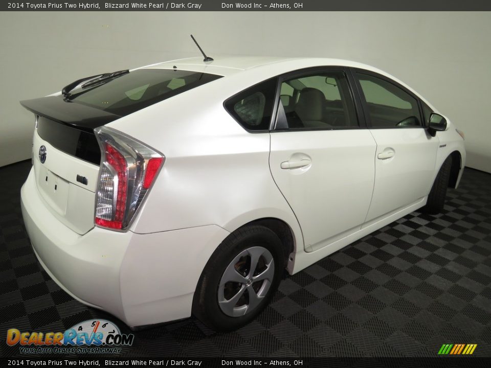 2014 Toyota Prius Two Hybrid Blizzard White Pearl / Dark Gray Photo #15