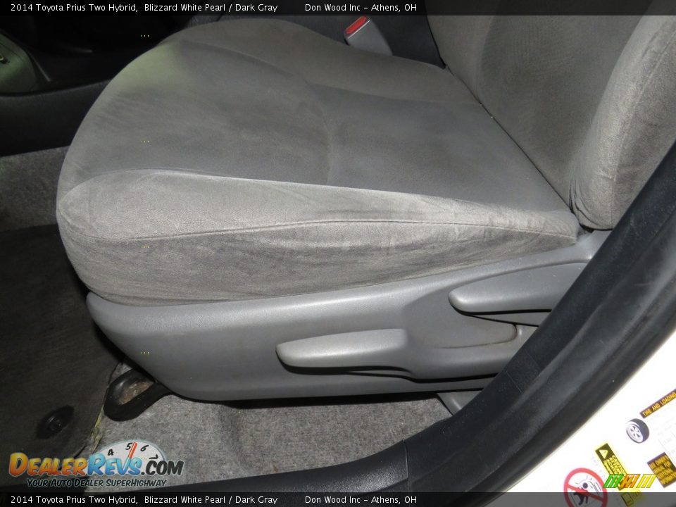 2014 Toyota Prius Two Hybrid Blizzard White Pearl / Dark Gray Photo #18