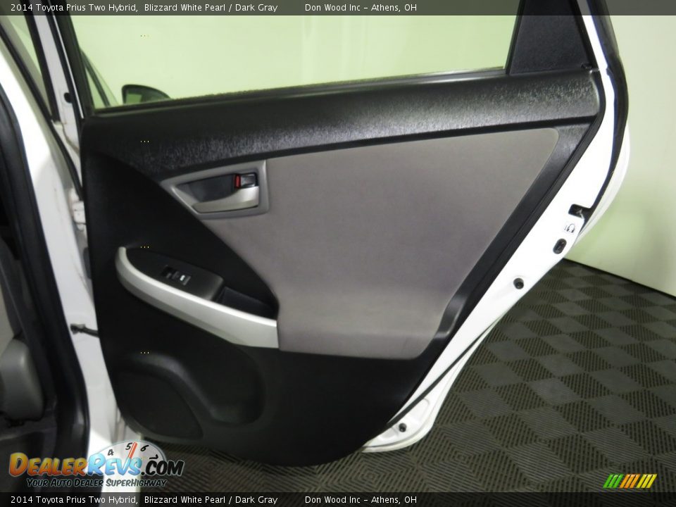 2014 Toyota Prius Two Hybrid Blizzard White Pearl / Dark Gray Photo #23