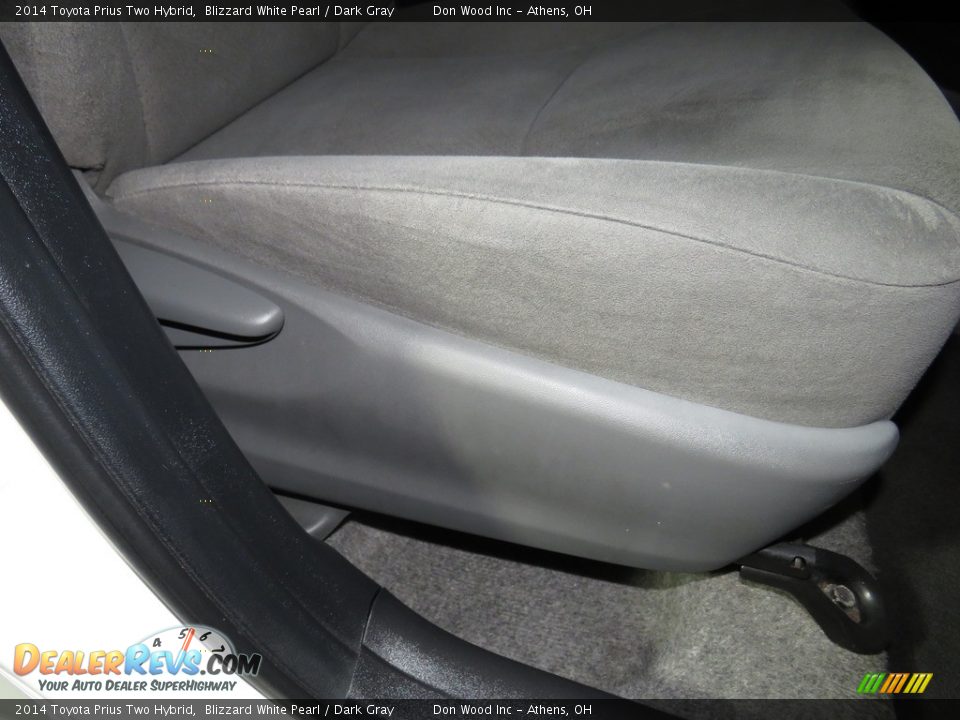 2014 Toyota Prius Two Hybrid Blizzard White Pearl / Dark Gray Photo #26