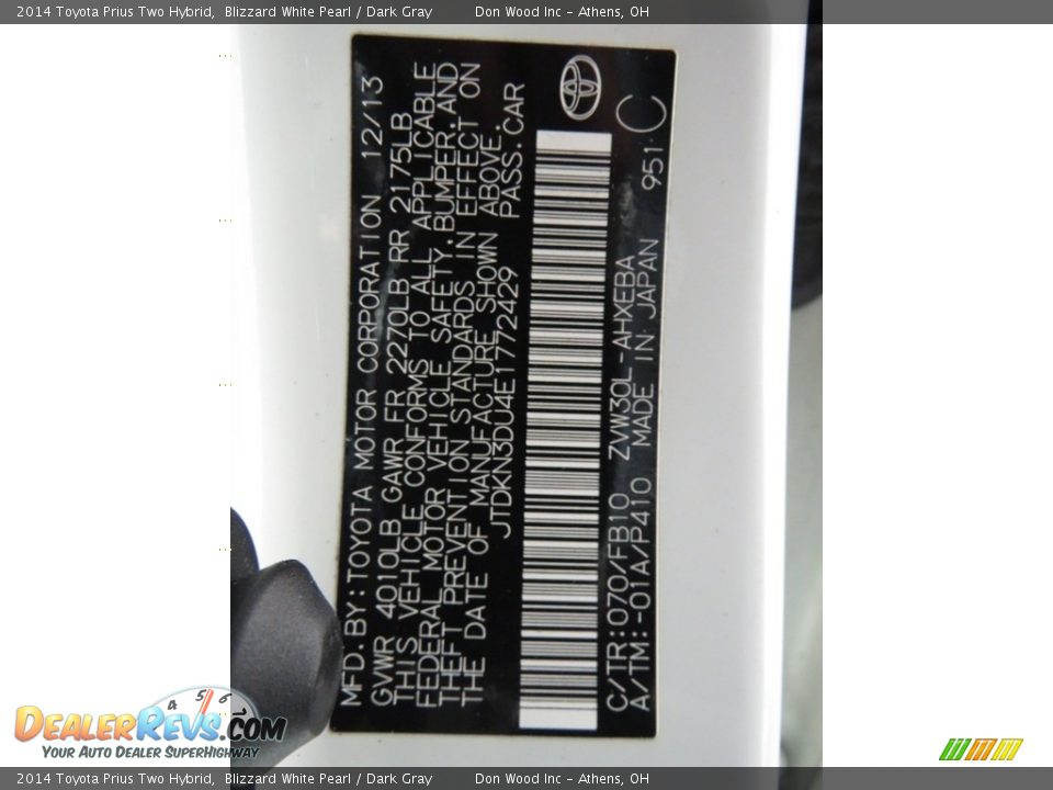 2014 Toyota Prius Two Hybrid Blizzard White Pearl / Dark Gray Photo #33