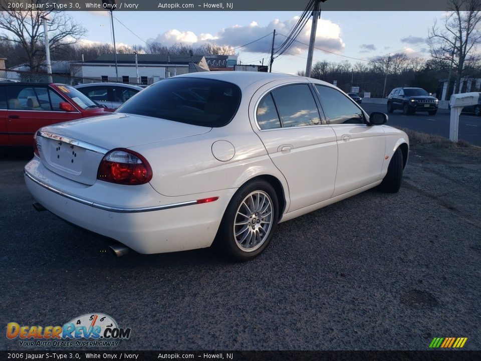 2006 Jaguar S-Type 3.0 White Onyx / Ivory Photo #3