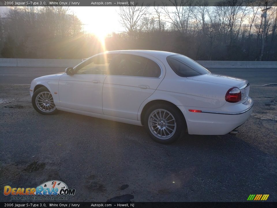 2006 Jaguar S-Type 3.0 White Onyx / Ivory Photo #5