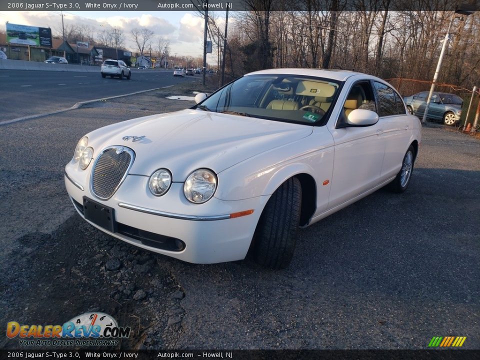 2006 Jaguar S-Type 3.0 White Onyx / Ivory Photo #6