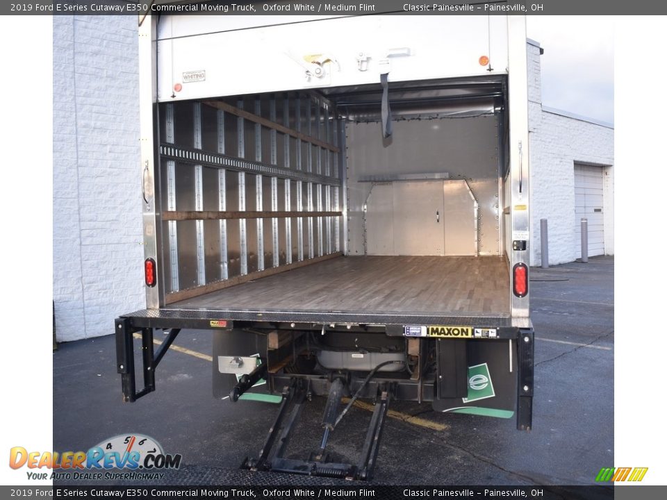 2019 Ford E Series Cutaway E350 Commercial Moving Truck Oxford White / Medium Flint Photo #8