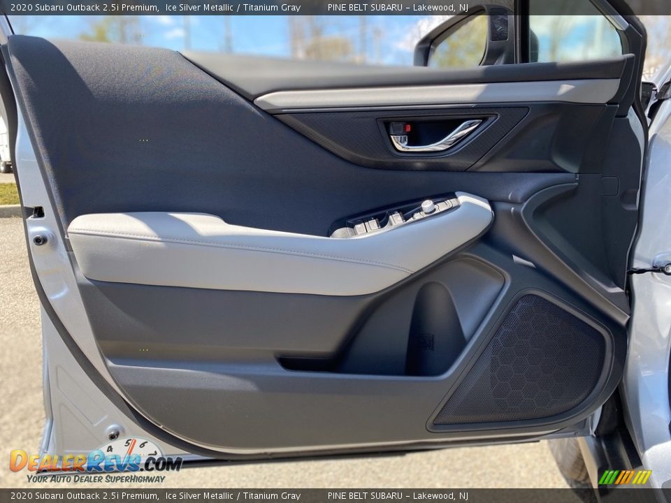 2020 Subaru Outback 2.5i Premium Ice Silver Metallic / Titanium Gray Photo #9