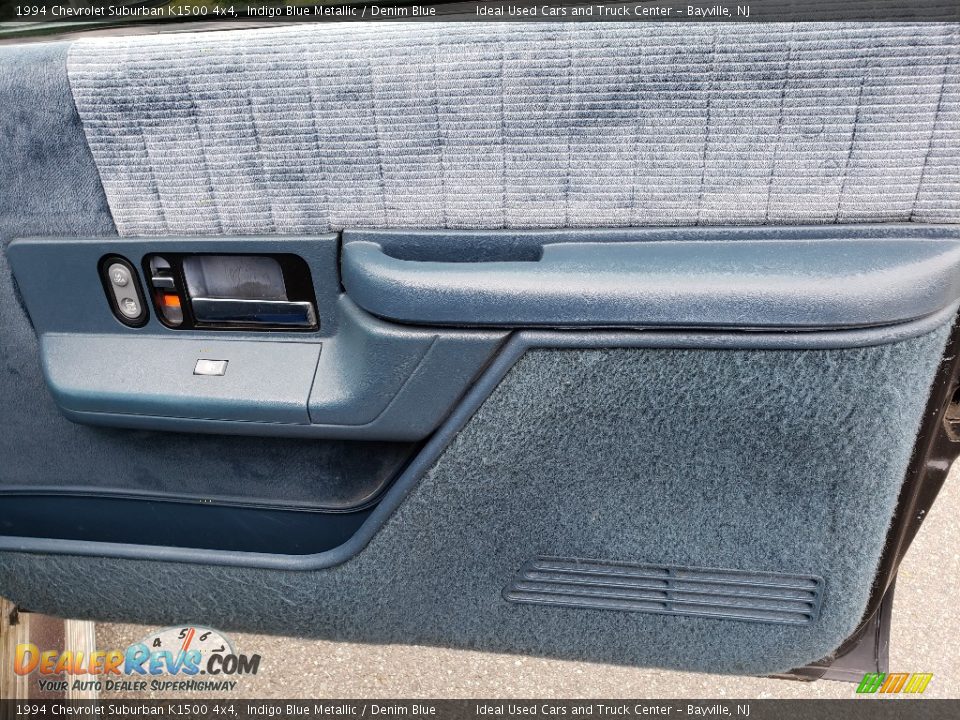 Door Panel of 1994 Chevrolet Suburban K1500 4x4 Photo #9