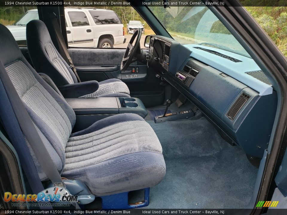 Front Seat of 1994 Chevrolet Suburban K1500 4x4 Photo #11