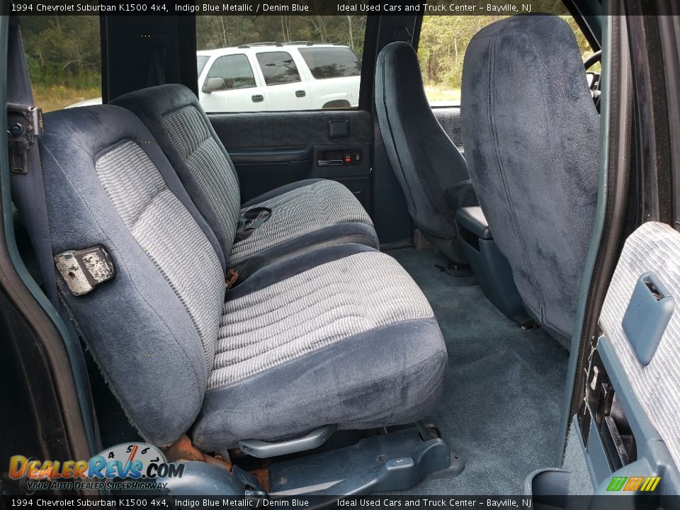 Rear Seat of 1994 Chevrolet Suburban K1500 4x4 Photo #20