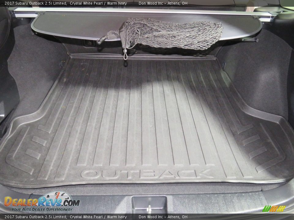 2017 Subaru Outback 2.5i Limited Crystal White Pearl / Warm Ivory Photo #13