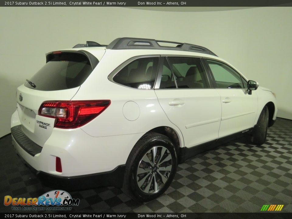 2017 Subaru Outback 2.5i Limited Crystal White Pearl / Warm Ivory Photo #16