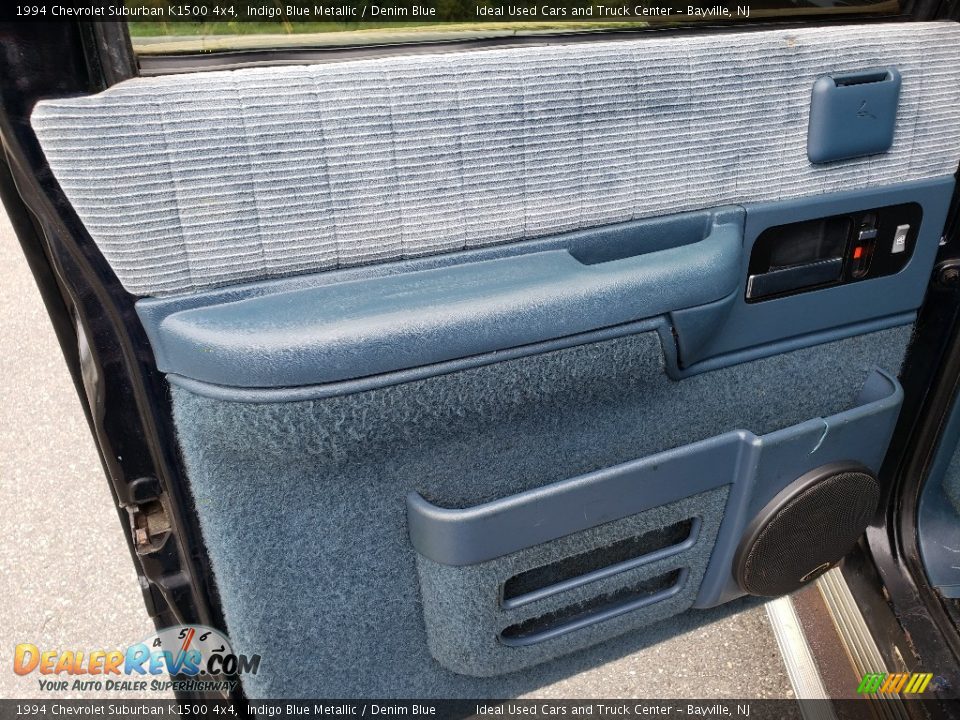 Door Panel of 1994 Chevrolet Suburban K1500 4x4 Photo #23