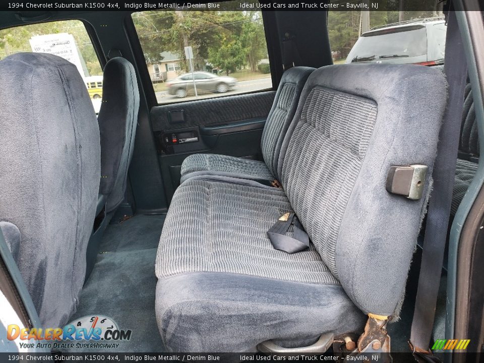 Rear Seat of 1994 Chevrolet Suburban K1500 4x4 Photo #24