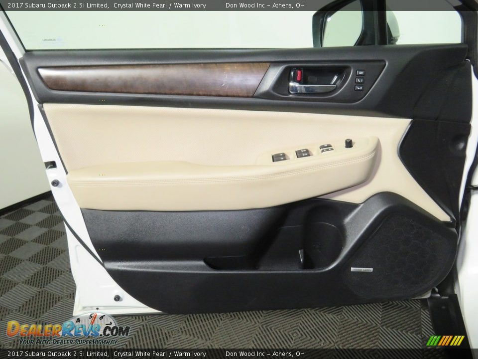 2017 Subaru Outback 2.5i Limited Crystal White Pearl / Warm Ivory Photo #18