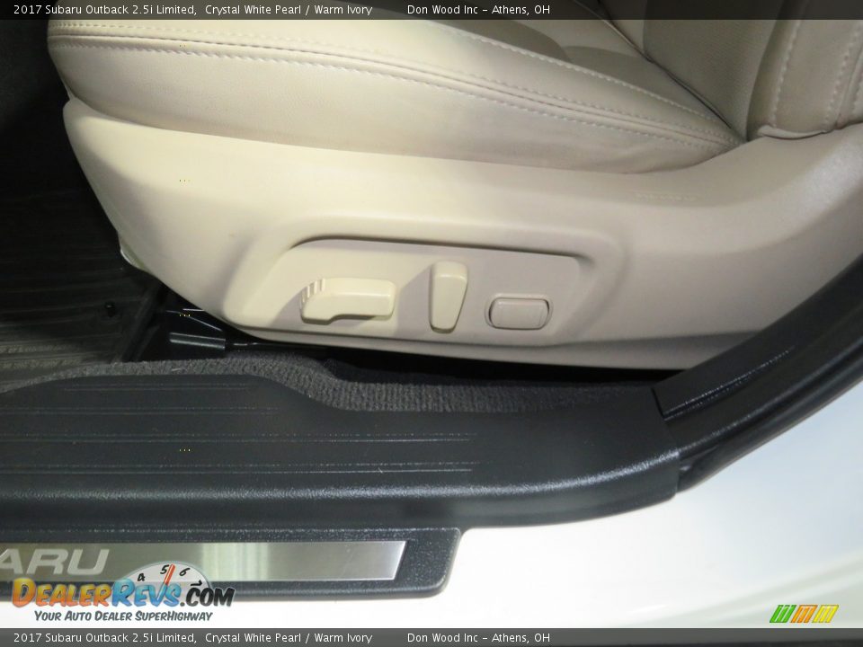 2017 Subaru Outback 2.5i Limited Crystal White Pearl / Warm Ivory Photo #19