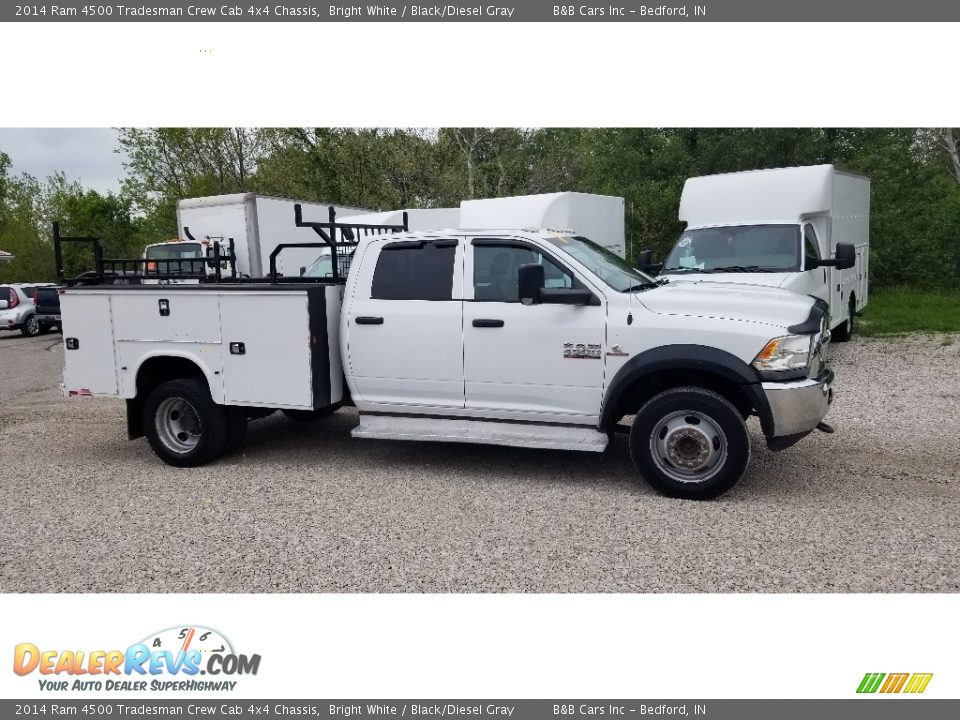 2014 Ram 4500 Tradesman Crew Cab 4x4 Chassis Bright White / Black/Diesel Gray Photo #1