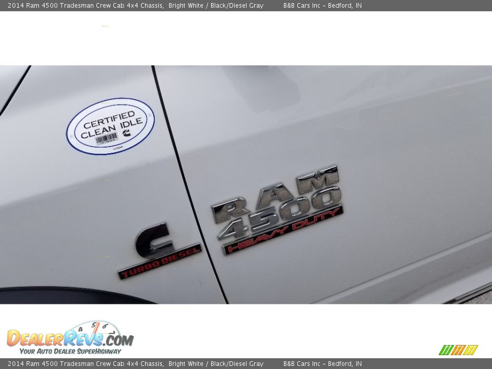 2014 Ram 4500 Tradesman Crew Cab 4x4 Chassis Bright White / Black/Diesel Gray Photo #4