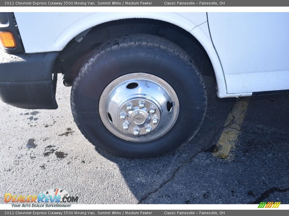 2011 Chevrolet Express Cutaway 3500 Moving Van Summit White / Medium Pewter Photo #5