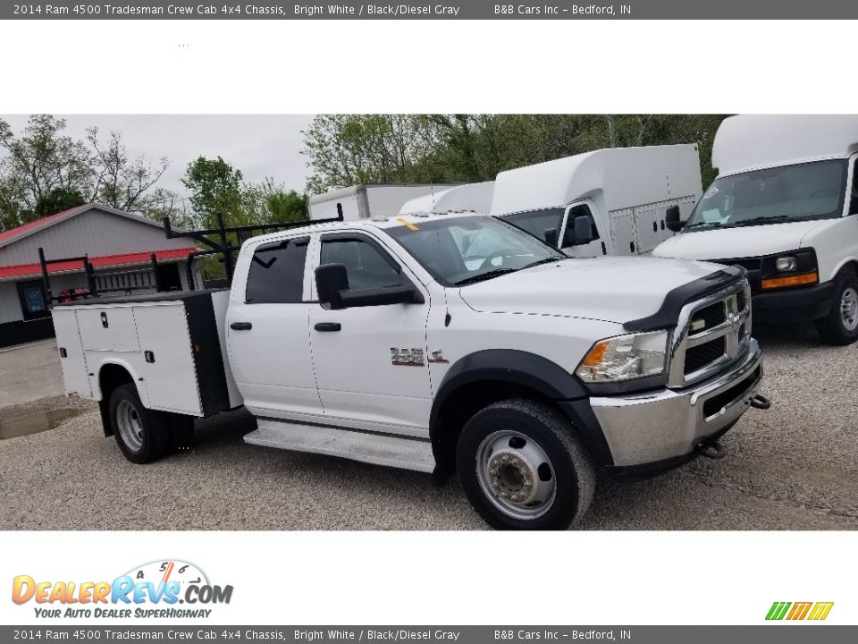 2014 Ram 4500 Tradesman Crew Cab 4x4 Chassis Bright White / Black/Diesel Gray Photo #17