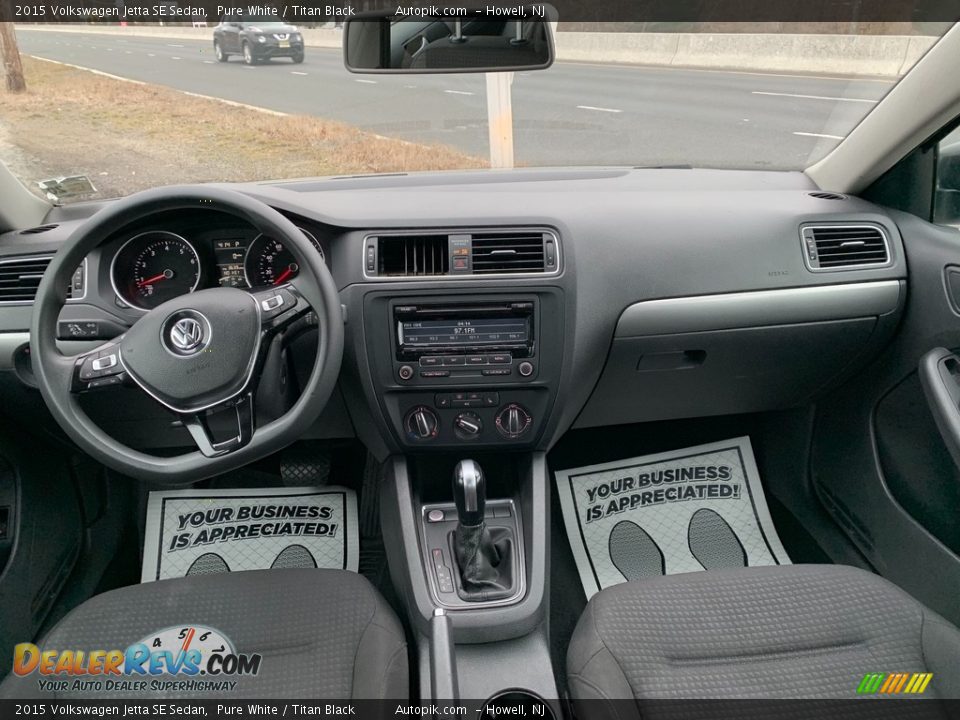 Titan Black Interior - 2015 Volkswagen Jetta SE Sedan Photo #16