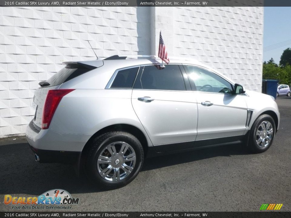 2016 Cadillac SRX Luxury AWD Radiant Silver Metallic / Ebony/Ebony Photo #5