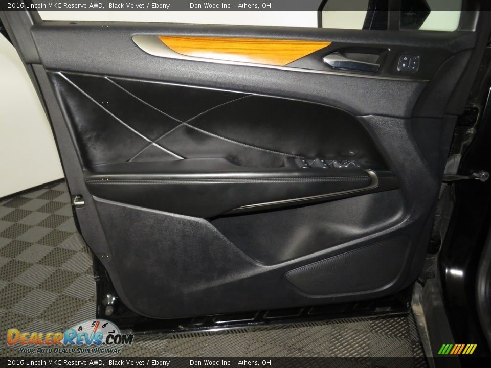2016 Lincoln MKC Reserve AWD Black Velvet / Ebony Photo #19