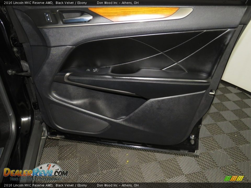 2016 Lincoln MKC Reserve AWD Black Velvet / Ebony Photo #27