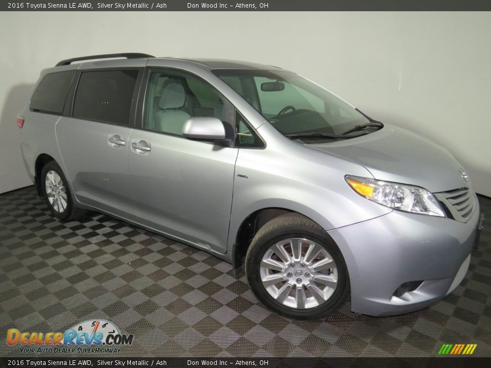 2016 Toyota Sienna LE AWD Silver Sky Metallic / Ash Photo #2