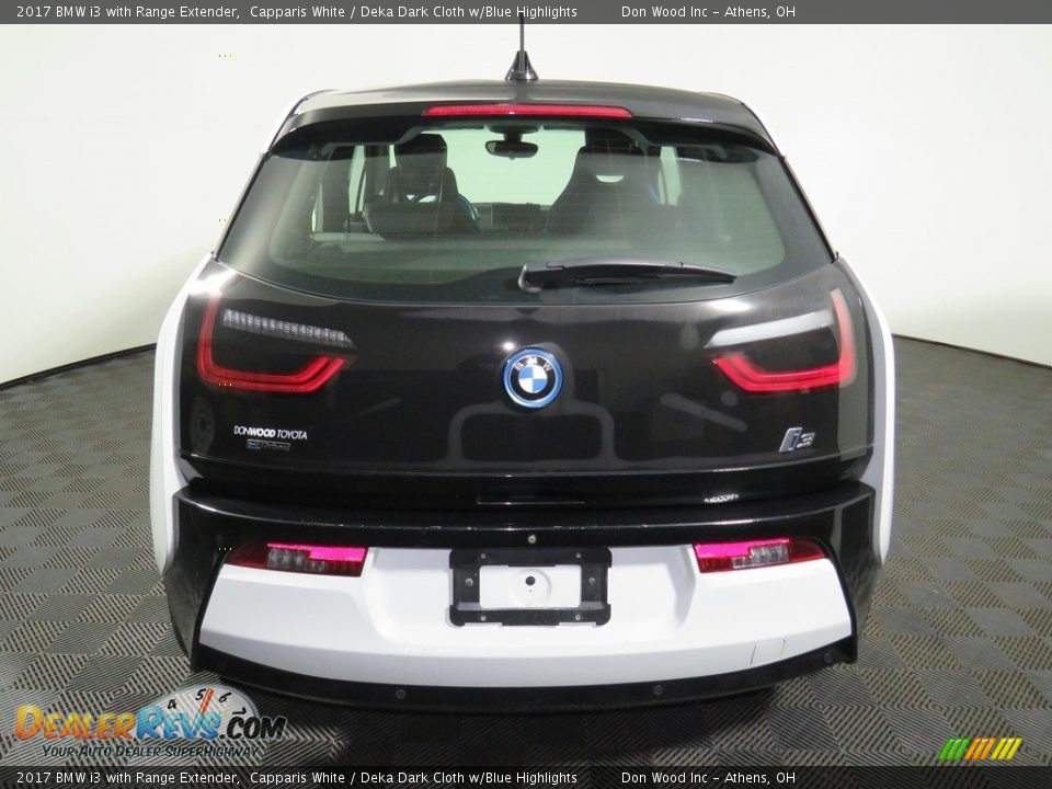 2017 BMW i3 with Range Extender Capparis White / Deka Dark Cloth w/Blue Highlights Photo #10