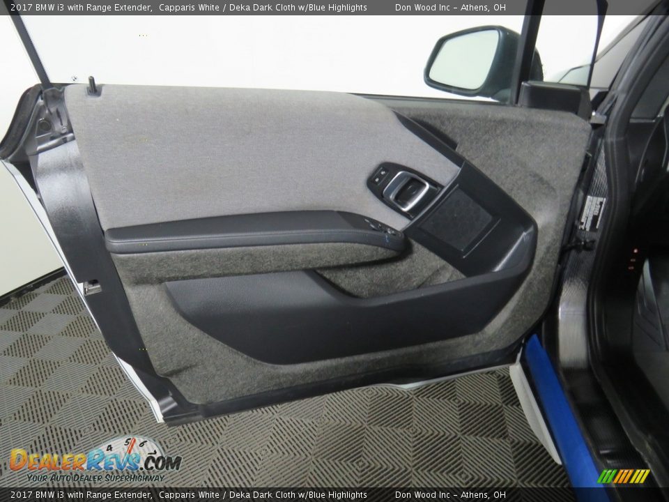 2017 BMW i3 with Range Extender Capparis White / Deka Dark Cloth w/Blue Highlights Photo #16