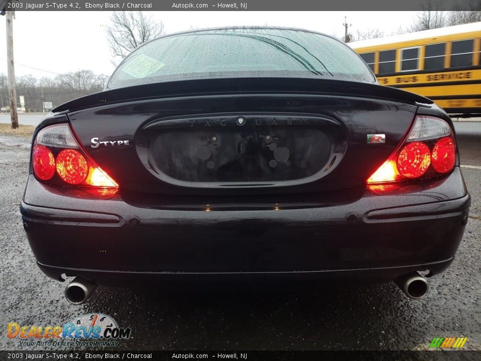 2003 Jaguar S-Type 4.2 Ebony Black / Charcoal Photo #7