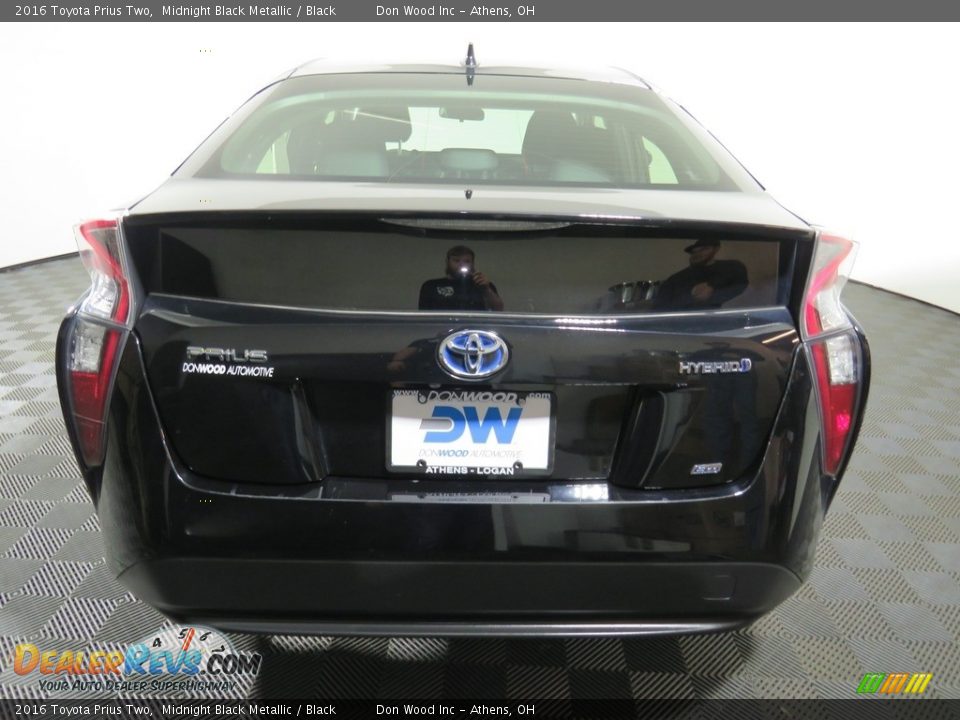 2016 Toyota Prius Two Midnight Black Metallic / Black Photo #11