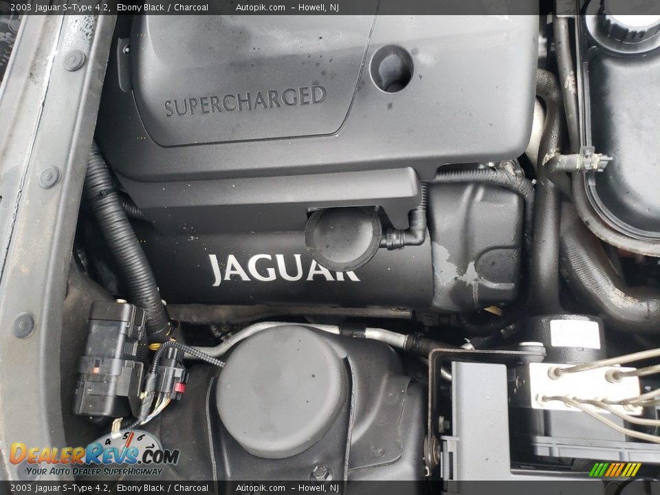 2003 Jaguar S-Type 4.2 Ebony Black / Charcoal Photo #36