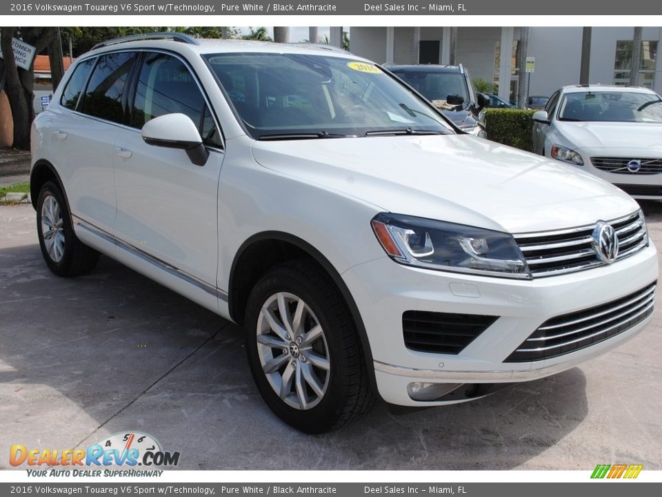 2016 Volkswagen Touareg V6 Sport w/Technology Pure White / Black Anthracite Photo #2