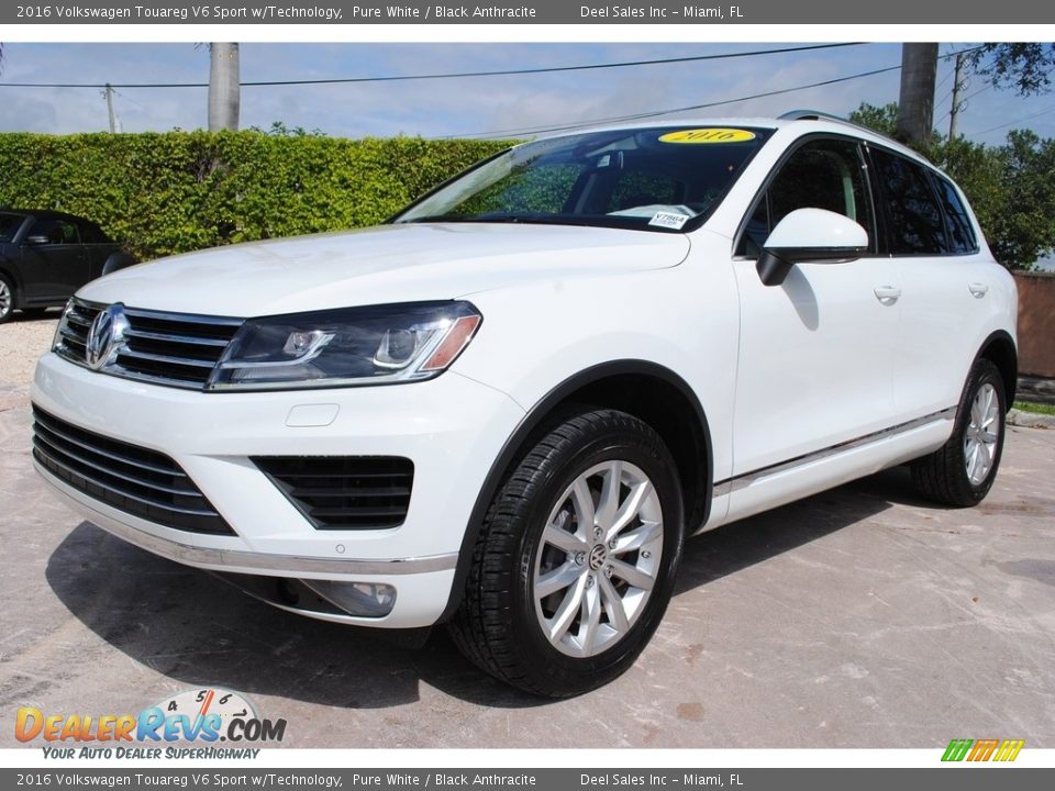2016 Volkswagen Touareg V6 Sport w/Technology Pure White / Black Anthracite Photo #5