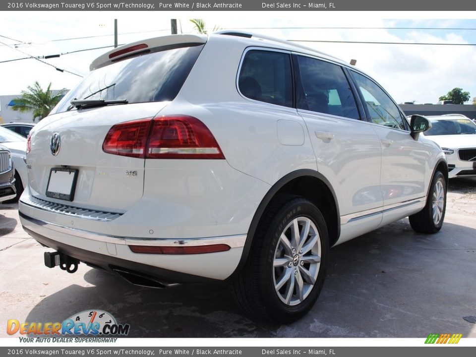 2016 Volkswagen Touareg V6 Sport w/Technology Pure White / Black Anthracite Photo #10