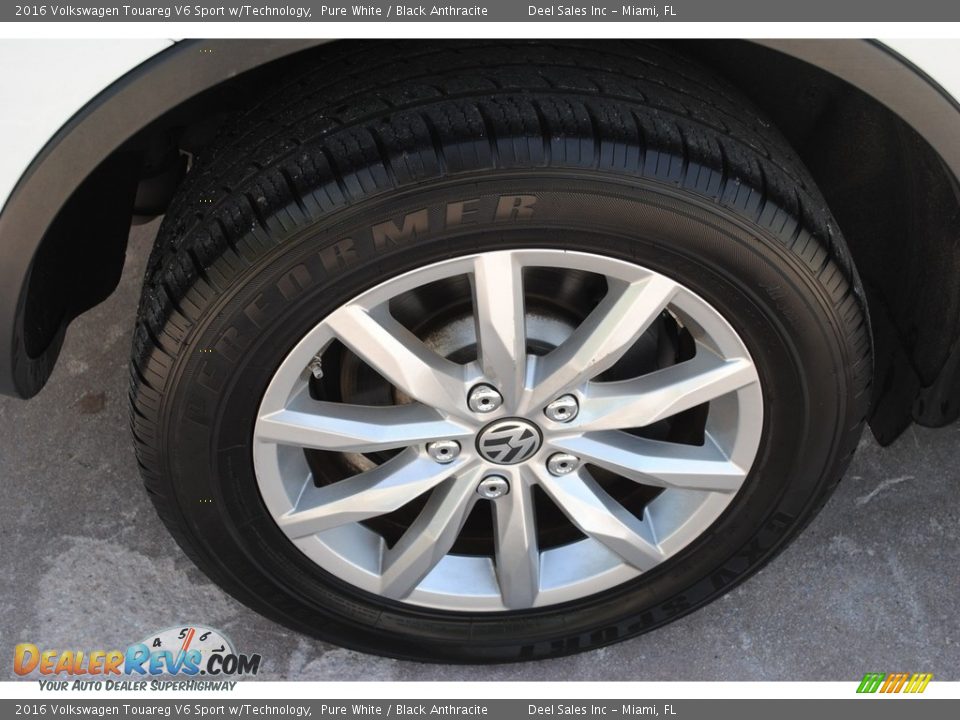 2016 Volkswagen Touareg V6 Sport w/Technology Pure White / Black Anthracite Photo #11