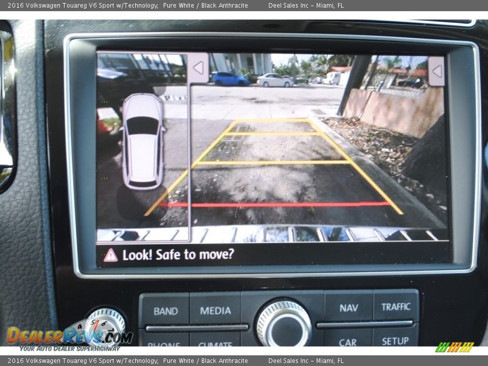 2016 Volkswagen Touareg V6 Sport w/Technology Pure White / Black Anthracite Photo #17