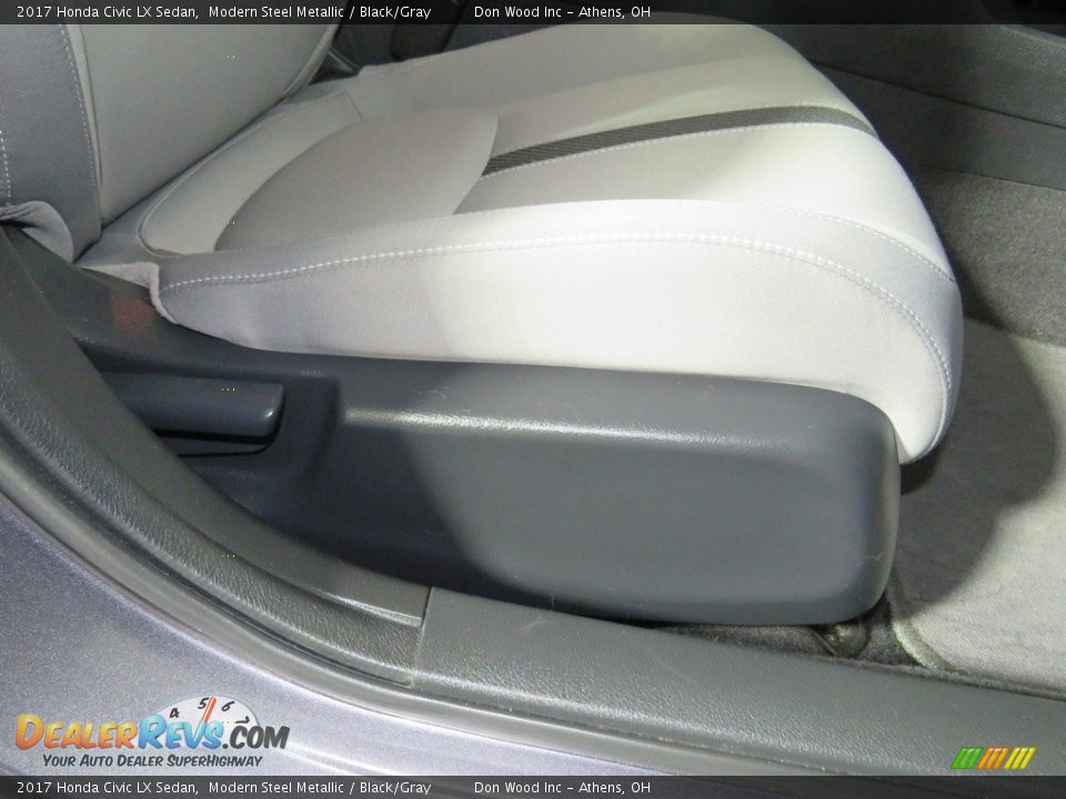 2017 Honda Civic LX Sedan Modern Steel Metallic / Black/Gray Photo #26