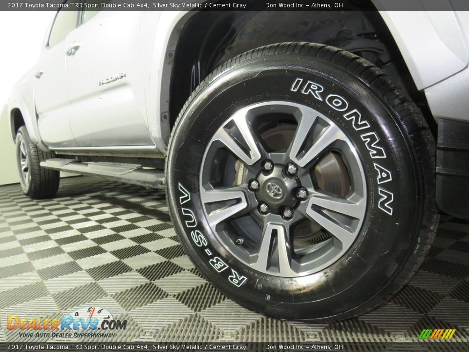 2017 Toyota Tacoma TRD Sport Double Cab 4x4 Silver Sky Metallic / Cement Gray Photo #3