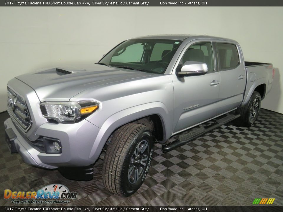 2017 Toyota Tacoma TRD Sport Double Cab 4x4 Silver Sky Metallic / Cement Gray Photo #7
