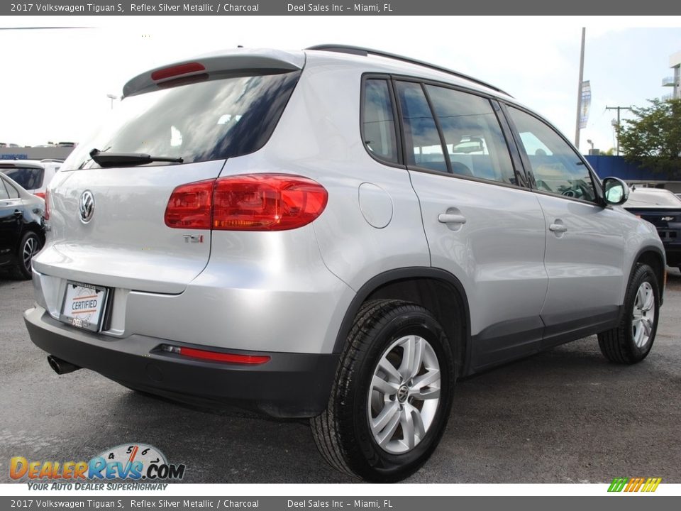 2017 Volkswagen Tiguan S Reflex Silver Metallic / Charcoal Photo #10