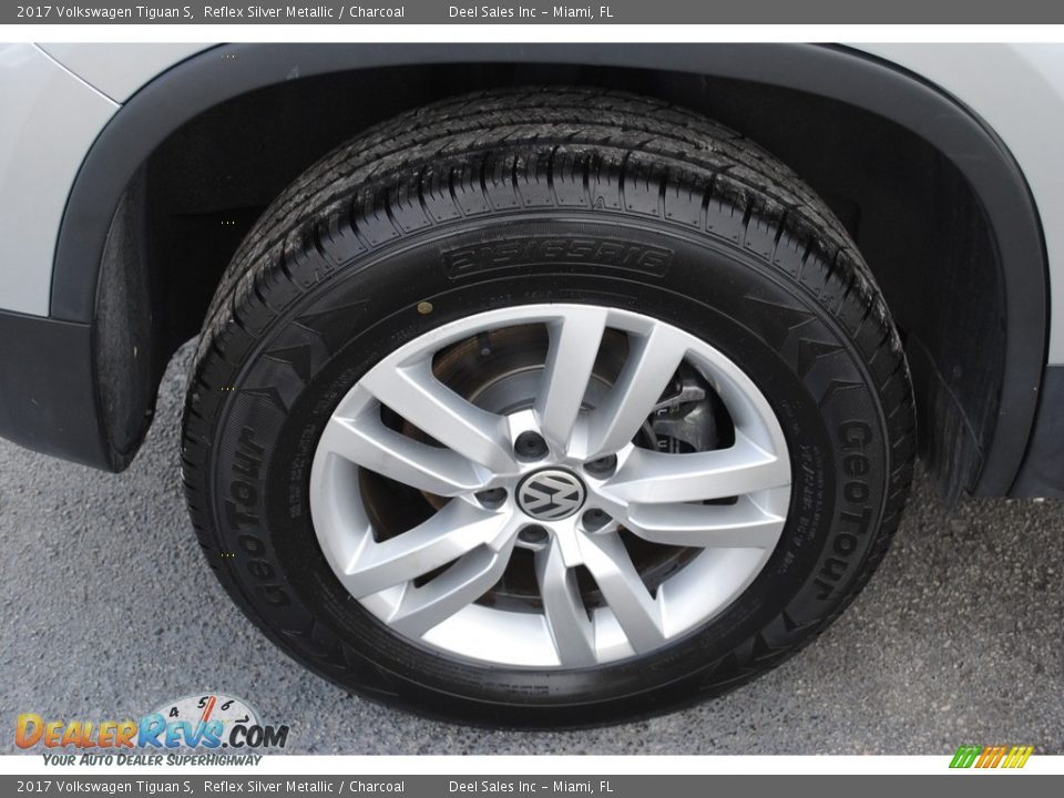 2017 Volkswagen Tiguan S Reflex Silver Metallic / Charcoal Photo #11