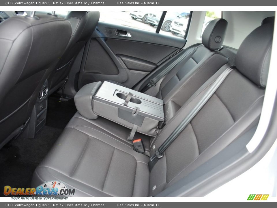 2017 Volkswagen Tiguan S Reflex Silver Metallic / Charcoal Photo #12