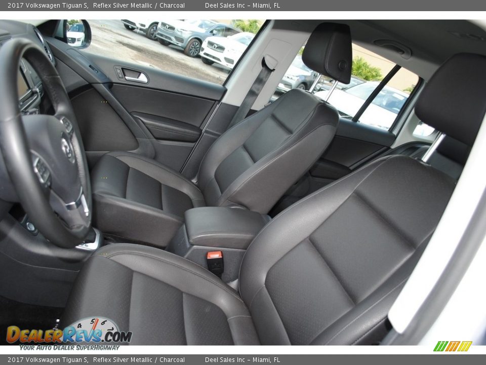 2017 Volkswagen Tiguan S Reflex Silver Metallic / Charcoal Photo #13