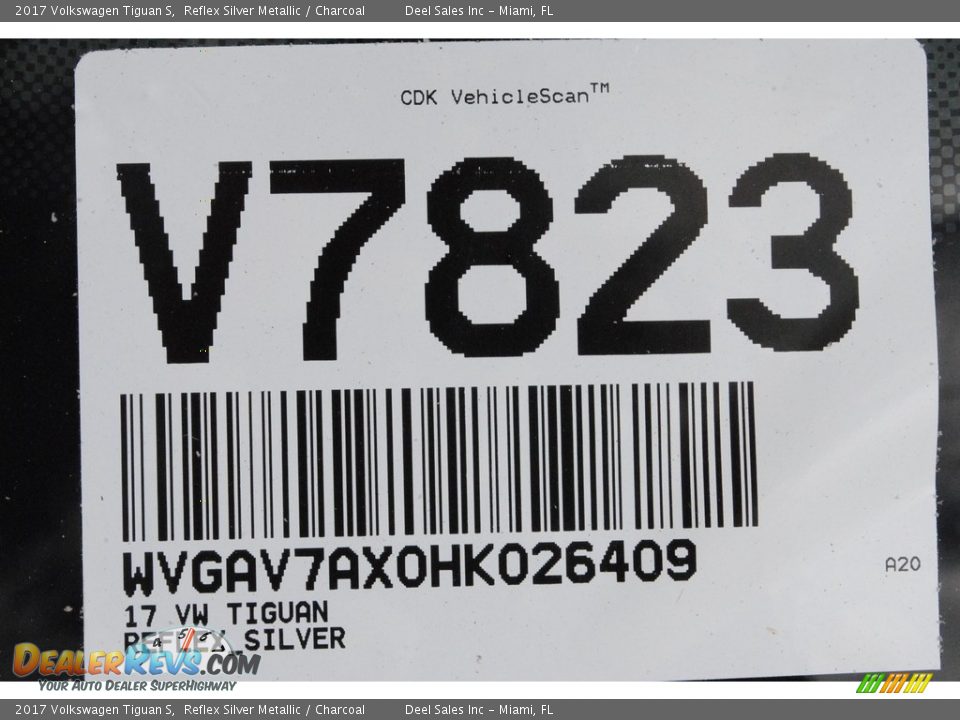 2017 Volkswagen Tiguan S Reflex Silver Metallic / Charcoal Photo #20