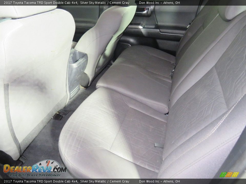 2017 Toyota Tacoma TRD Sport Double Cab 4x4 Silver Sky Metallic / Cement Gray Photo #20