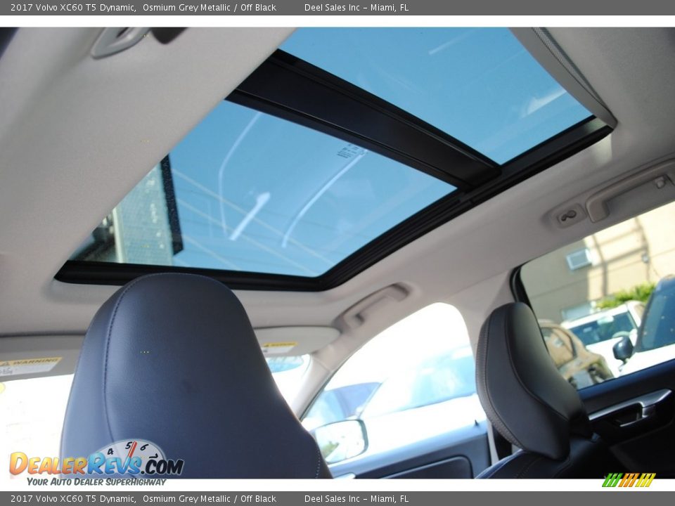 Sunroof of 2017 Volvo XC60 T5 Dynamic Photo #13