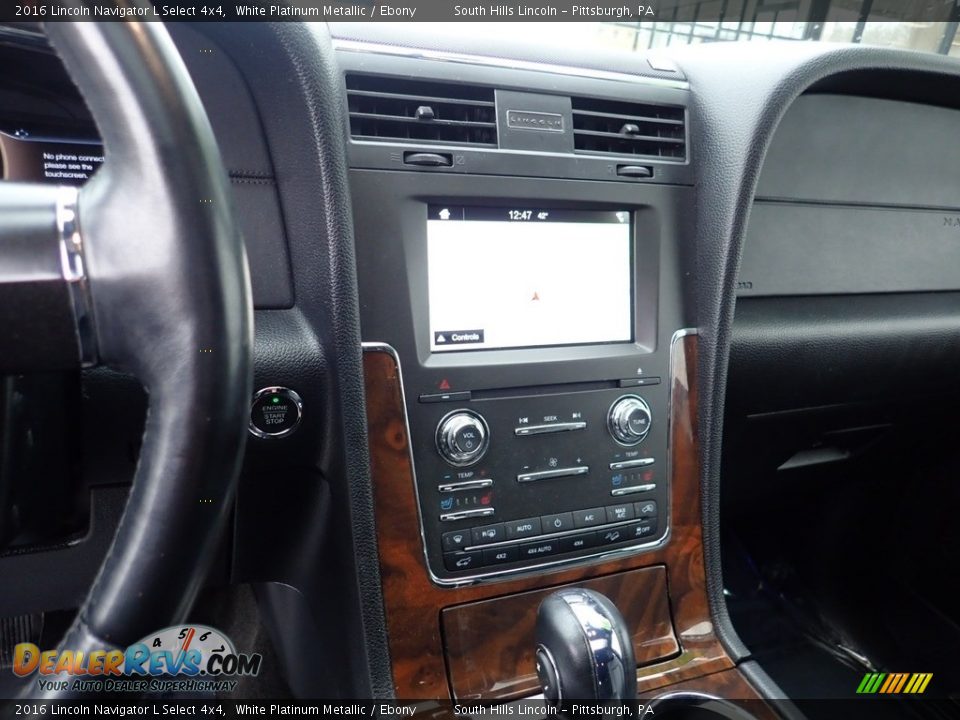 Controls of 2016 Lincoln Navigator L Select 4x4 Photo #22