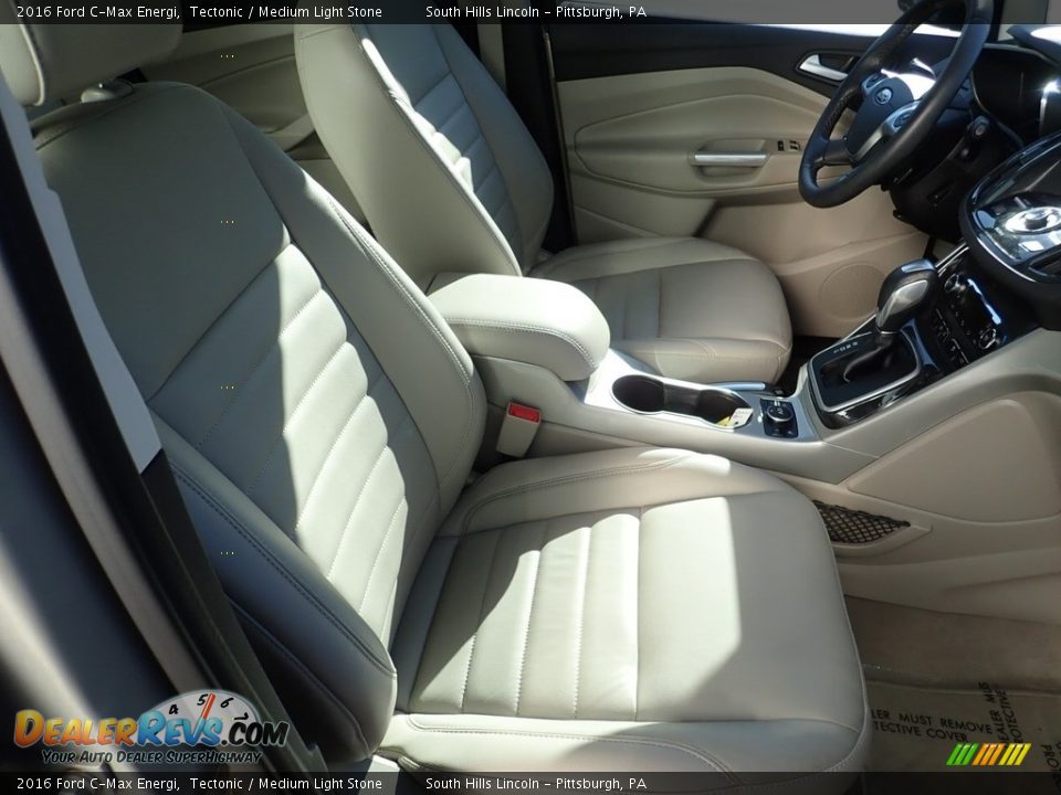 Front Seat of 2016 Ford C-Max Energi Photo #10